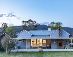 Hele huset/lejligheden Charming 2 Bedroom Country Cottage With Mountain Views In Picturesque Murrurundi (Murrunrundi, Australien)