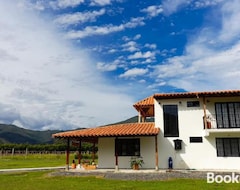 Tüm Ev/Apart Daire Beautiful Private Villa, Views In Every Direction (Bolívar, Kolombiya)