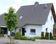 Hele huset/lejligheden Neuwertiges Efh Für 6 Pers. Mit Garage In Mittelbarer Nähe Zum Sorpesee (Sundern, Tyskland)