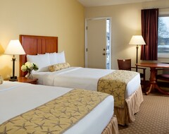 Bayside Resort Hotel (West Yarmouth, USA)