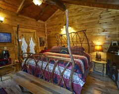 Hotel Creekwalk Inn Bed And Breakfast With Cabins (Cosby, USA)