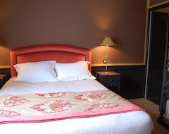 Hotel Maison Rouge (Dieppe, France)