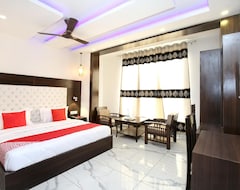 OYO 15015 Hotel Ska Hometel (Chandigarh, India)
