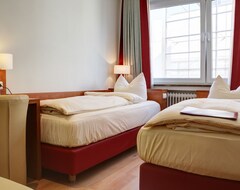 Khách sạn Hotel Condor (Munich, Đức)