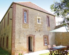 Hotel 4 Bedroom Accommodation In Chicheboville (Chicheboville, France)
