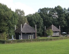 Toàn bộ căn nhà/căn hộ Cozy House With Or Without Hot Tub, Near A River (Rijssen-Holten, Hà Lan)