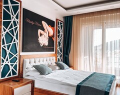 Khách sạn Chill And Go Aparthotel (Budva, Montenegro)