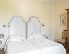 Hotel Villa Sestilia Guest House (Montaione, Italy)