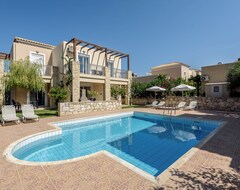 Khách sạn Azure Beach Villas (Kissamos - Kastelli, Hy Lạp)