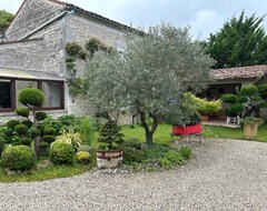 Cijela kuća/apartman Homerez - Nice House For 3 Ppl. With Garden And Terrace At Sigogne (Sigogne, Francuska)