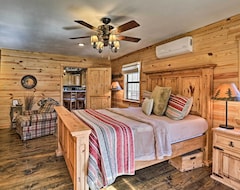 Casa/apartamento entero Serene Cabins W/ Decks & 8 Acres On Kiamichi River (Talihina, EE. UU.)