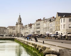 Greet Hotel La Rochelle Centre (La Rochelle, Fransa)
