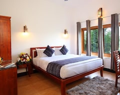 Hotel Sharoy Resort (Wayanad, India)