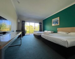 Khách sạn Pacific Garden Hotel (Forresters Beach, Úc)