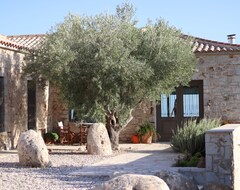 Toàn bộ căn nhà/căn hộ Property Nestled Among Olive Trees In The Heart Of The Mycenaean Countryside (Mycenae, Hy Lạp)