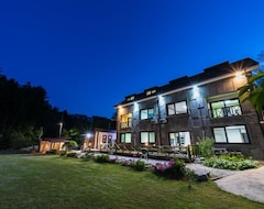 Guesthouse Uljin Stone Light Pension (Uljin, South Korea)