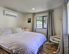 Hele huset/lejligheden New! Ruston Retreat - Mod Home W/ Rooftop Deck! (Tacoma, USA)