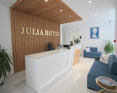 Julia Hotel (Saranda, Albania)