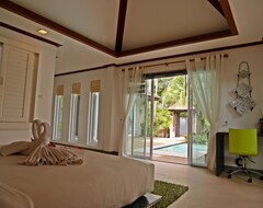 Hotel Suriya Som Villa (Bang Tao Beach, Thailand)