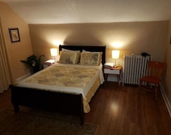 Cijela kuća/apartman 2 Bedroom Petite Apartment Perfect For 5, In A Cool Historic Clifton House (Cincinnati, Sjedinjene Američke Države)
