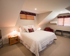 Bed & Breakfast Alpine Peaks Apartment (Wanaka, New Zealand)