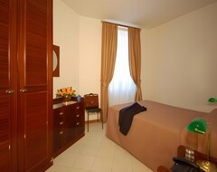Hotel Residence Vatican Suites (Rome, Italy)