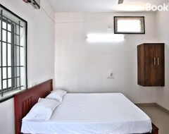 Khách sạn Sarvam Lodge (Coimbatore, Ấn Độ)