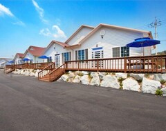 Khách sạn Wando Blue Sea Pension (Wando, Hàn Quốc)