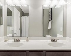 Tüm Ev/Apart Daire Landing - Modern Apartment With Amazing Amenities (id9540x31) (Sunbury, ABD)