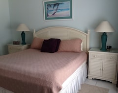 Entire House / Apartment Grand Cayman Oceanfront Condo, Serenity Kai, Kaibo Yacht Club (Cayman Brac, Cayman Islands)