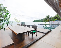 Khách sạn the Nchantra Pool Suite Residences (Phuket, Thái Lan)