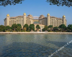 Khách sạn Hotel Nanjiao Shanghai (Thượng Hải, Trung Quốc)