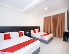 Hotelli Kenyalang Suites (Miri, Malesia)