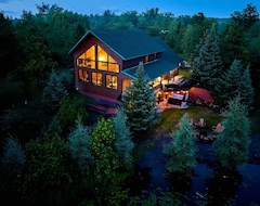 Hele huset/lejligheden Big Bear Lodge On 15th Hole Of Cedar Valley Golf Course (Comins, USA)