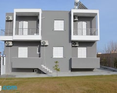 Koko talo/asunto A & D Perikleous Apartments (Kyllini, Kreikka)