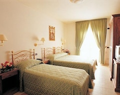 Khách sạn Hotel Campiglione (Bastia Umbra, Ý)