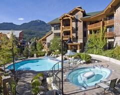 Hotel First Tracks Lodge (Whistler, Canada)