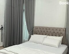 Entire House / Apartment Homestay Durian Belanda (Pasir Puteh, Malaysia)