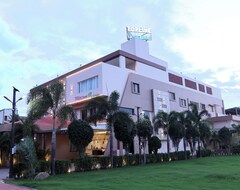 Hotel Topline Resort (Dhule, India)