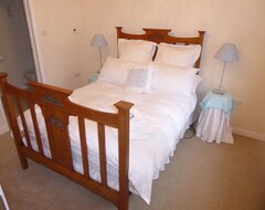 Cijela kuća/apartman Detached Luxurious 1 Bed Annexe, Less Than 5 Mins Walk Into Milford On Sea (Milford on Sea, Ujedinjeno Kraljevstvo)