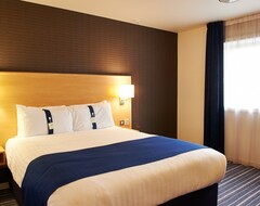 Hotel Holiday Inn Express & Suites Manchester-Airport (Manchester, USA)
