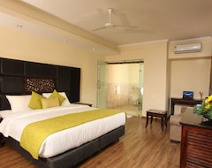 Hotel Club Estadia (Panaji, Indija)