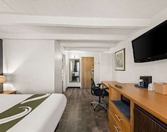 Hotel Quality Inn & Suites Metro (Council Bluffs, USA)