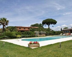 Cijela kuća/apartman Beautiful Villa In The Countryside Near The Sea (Cecina, Italija)