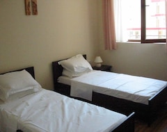 Hotel Modern 1 Bed Apartment (sleeps 4) 80m From Beach Perfect For Couples Or Families (Ravda, Bulgarien)