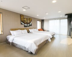 Khách sạn Rich Hotel (Jeju-si, Hàn Quốc)