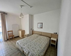 Aparthotel Residence Stella Maris (Pietra Ligure, Italija)
