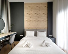 Hotel Muses Residence (Athens, Greece)