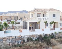 Koko talo/asunto Villa With Private Pool, 35 Km From The Beaches, Mountain Views, Wifi (Huércal-Overa, Espanja)