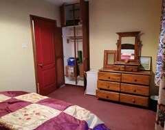 Tüm Ev/Apart Daire Home Away From Home, House Of The Three Oaks (Tralee, İrlanda)